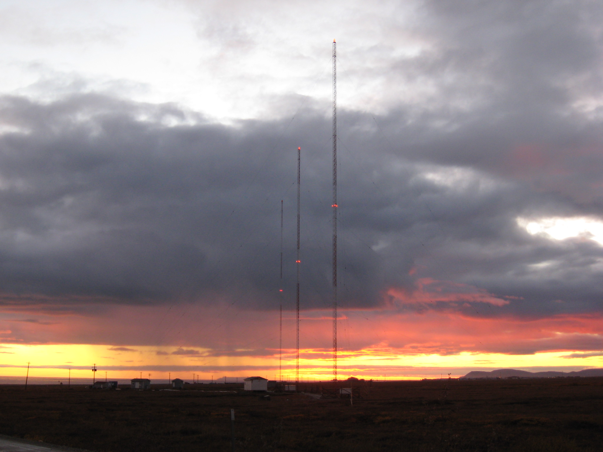 AM Guyed Antenna Mast
