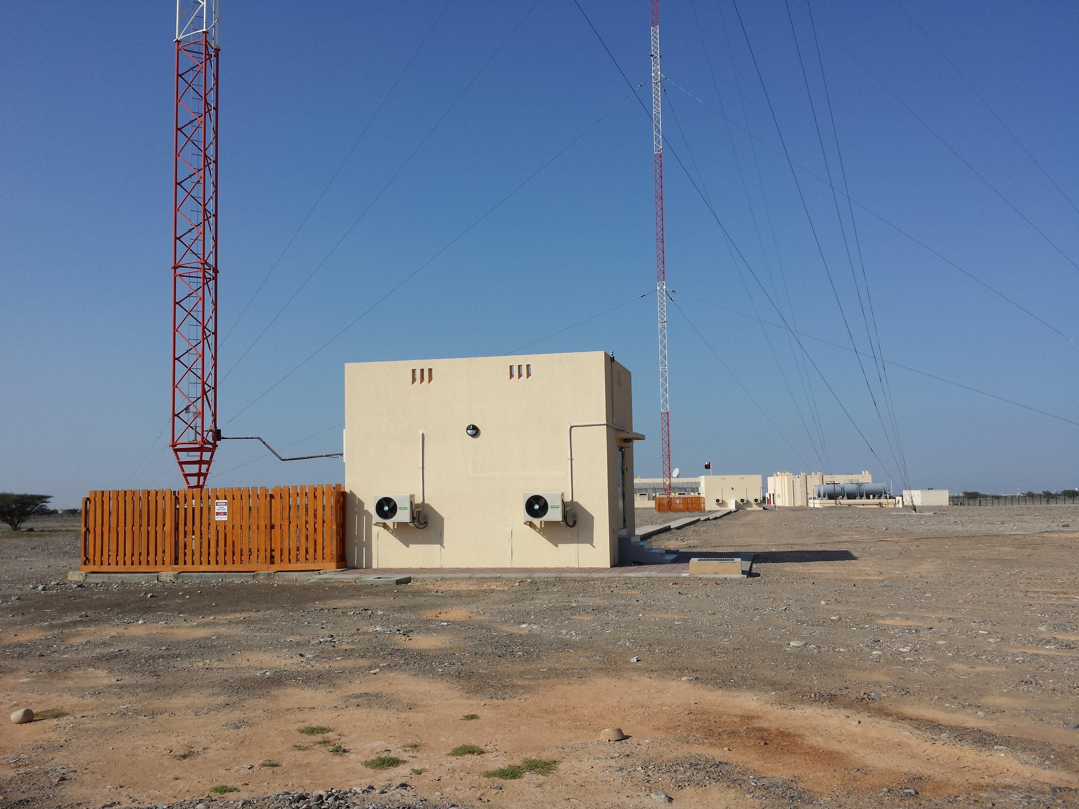 Two Tower Array in Oman